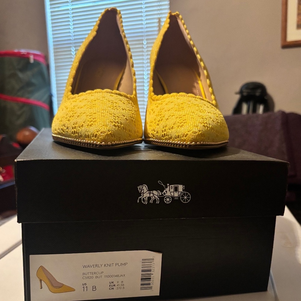 Coach Waverly Knit Pump - Picture 4 of 4
